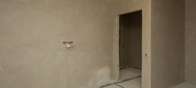 Штукатурка стен и стяжка пола в квартире 55 м²